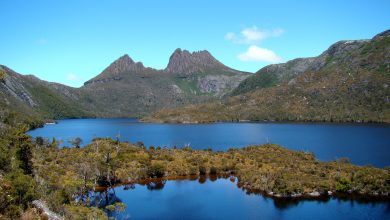 Cradle Mountain rising behind Dove Lake in Tasmania