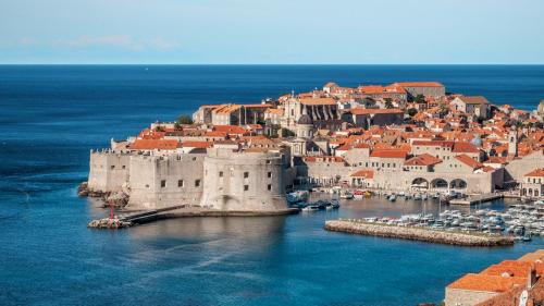 Dubrovnik  the Dalmatian Islands Travel Guide