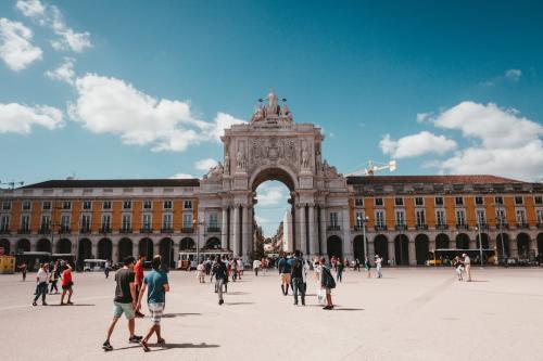 Lisbon Travel Guide